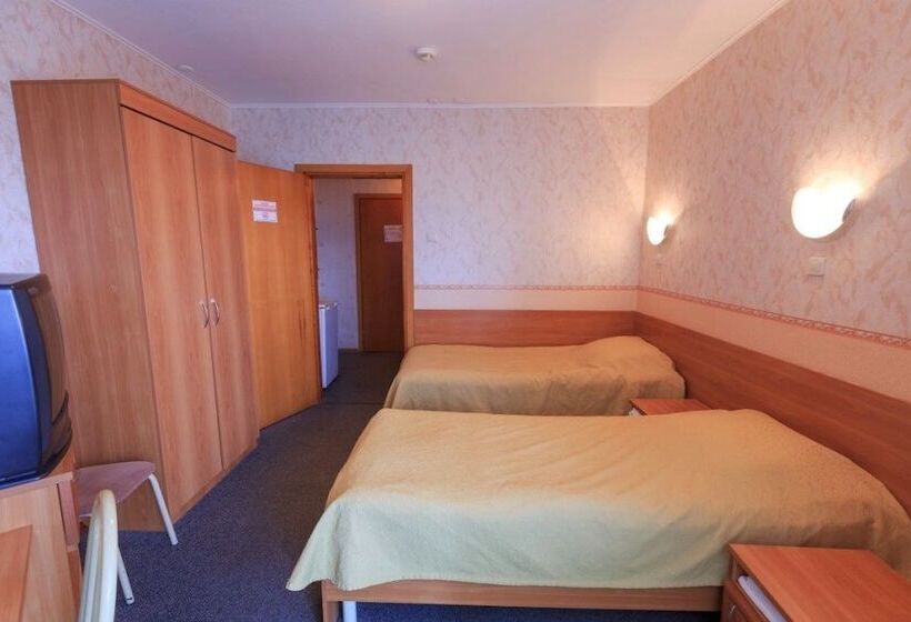 تختخواب در اتاق مشترک, Magadan Health Resort