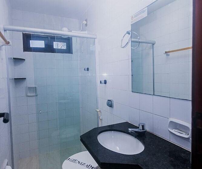 Quarto Triplo Estandar, Alimar