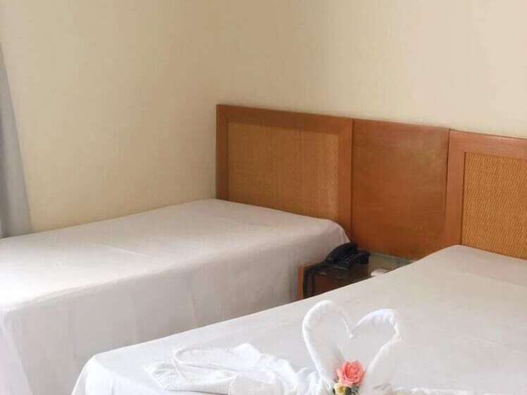 Quarto Triplo Estandar, Alimar