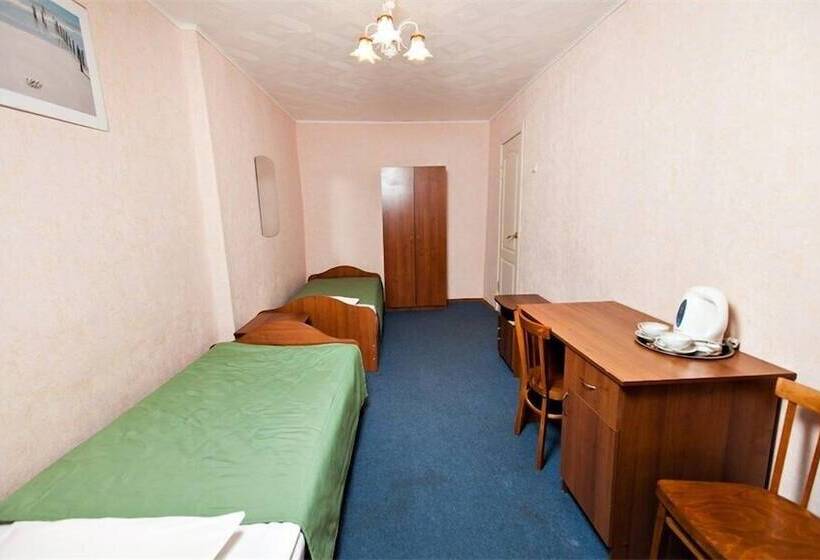 Номер Economy с общей ванной комнатой, Gvardeyskaya