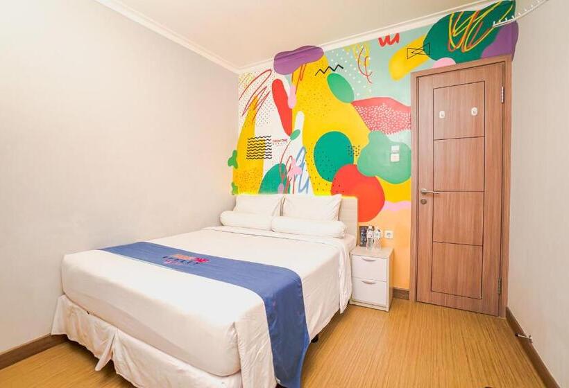Люкс Повышенной Комфортности, Front One Budget Bekasi