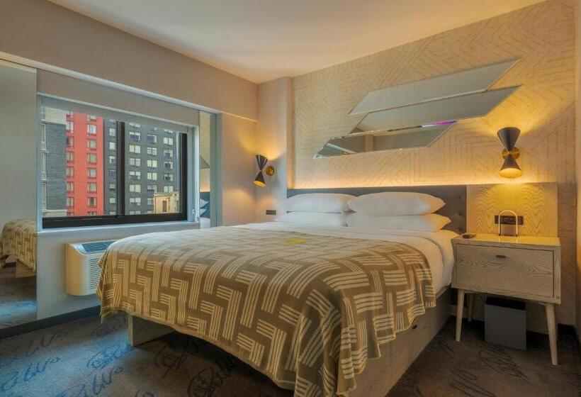 带大床的高级房间, Pestana Cr7 Times Square