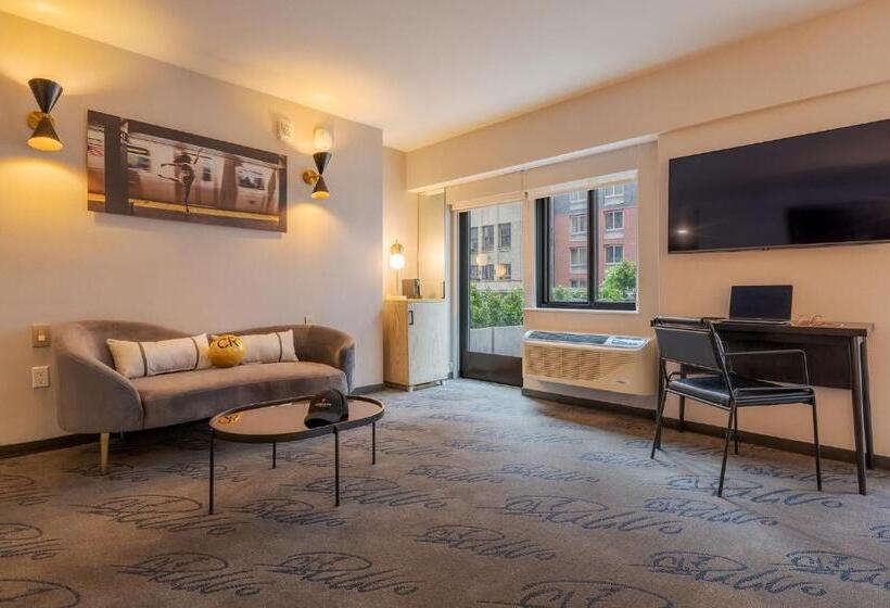 可观景的小型套房, Pestana Cr7 Times Square