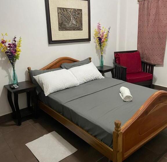 Номер Стандарт, Hostal Y Restaurante La Toscana