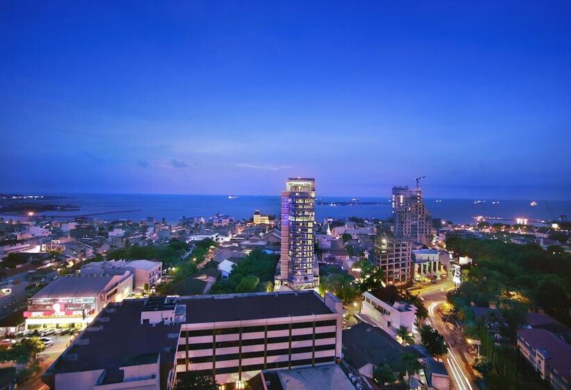 Президентский Люкс, Aston Makassar Hotel & Convention Center