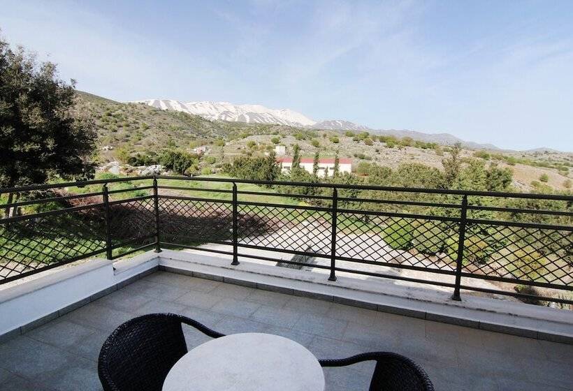 سوییت اجرایی, Delina Mountain Resort