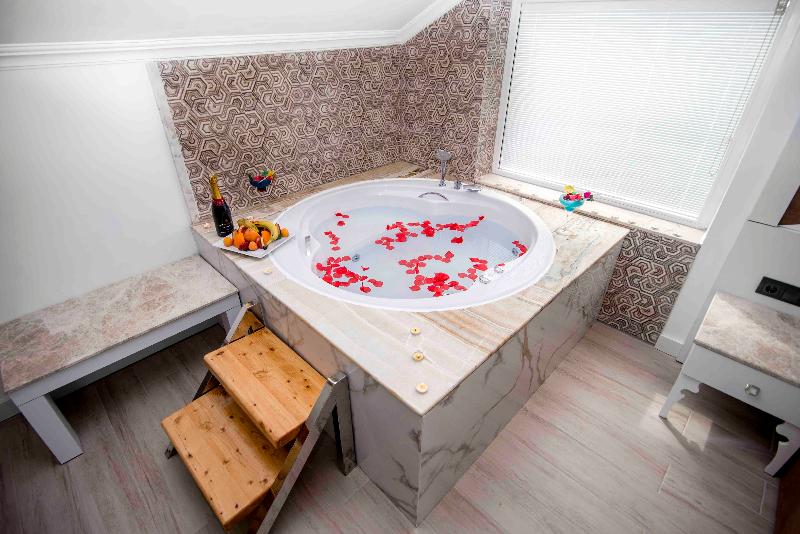 Номер Deluxe с Гидромассажем, Ocean Blue High Class Hotel & Spa