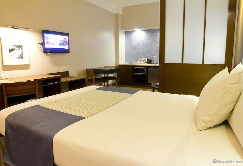 스위트, Microtel By Wyndham Acropolis