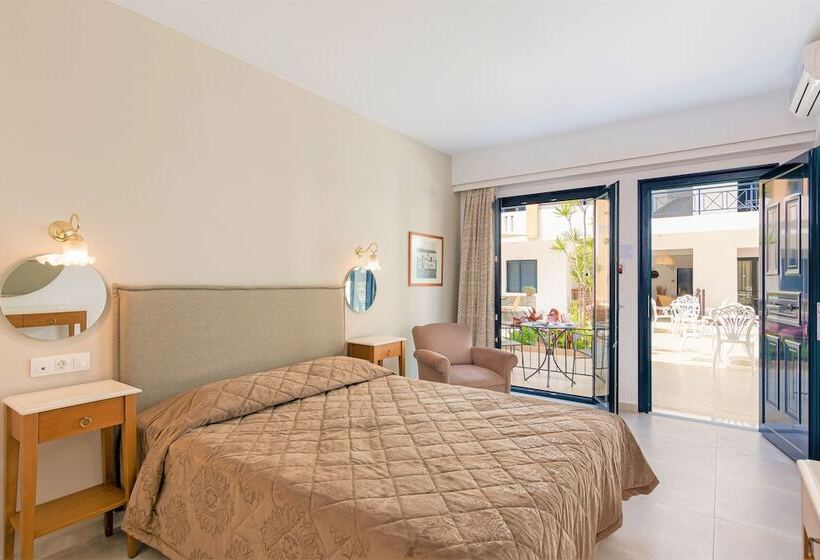 استودیوی استاندارد, Residence Villas by Estia