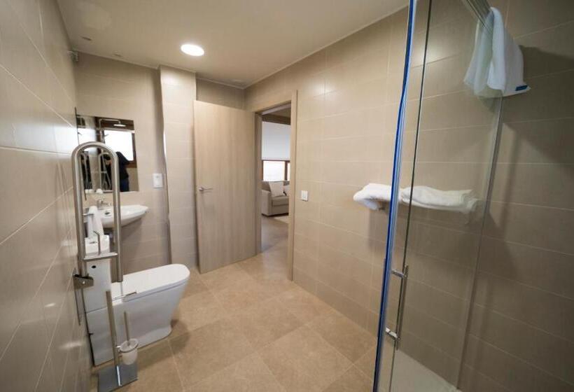 Четырехместный Номер Стандарт, Hostal Martínez