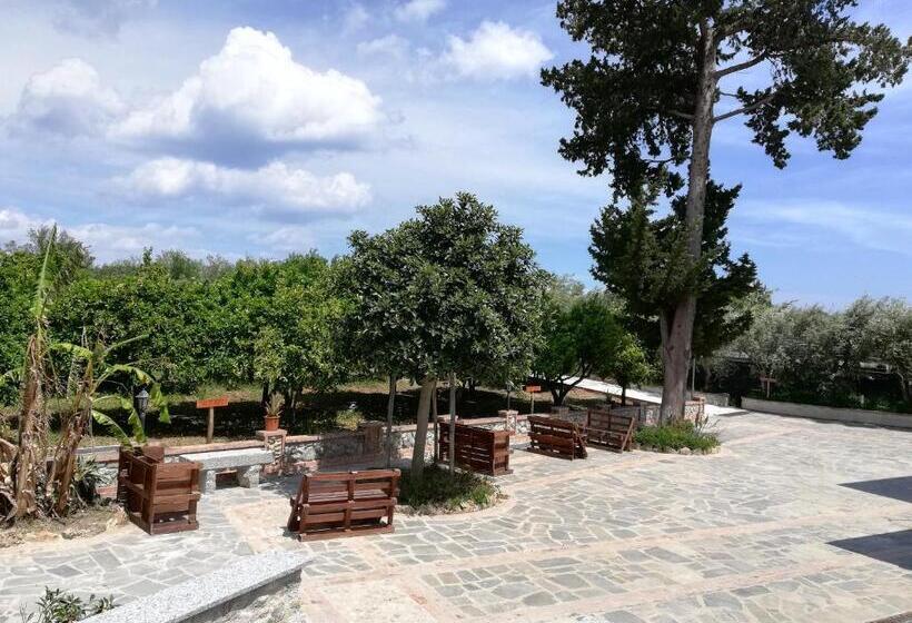 Апартаменты 1 Спальня Нижний Этаж, Ludomar Country Residence   Rooms & Apartments