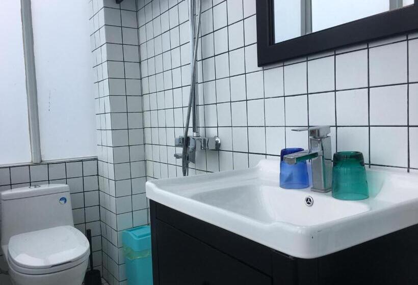 Номер Deluxe, 97 Rock Hostel