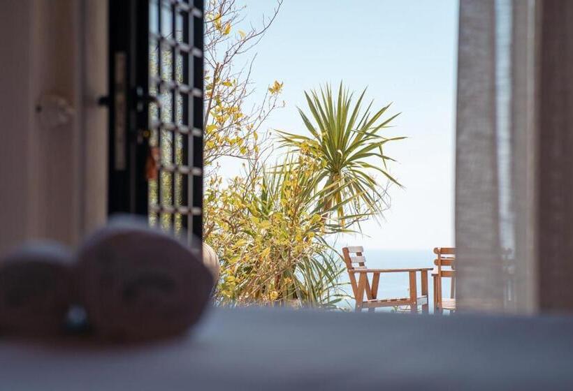 Люкс Вид на Море, Casa Flora B&b