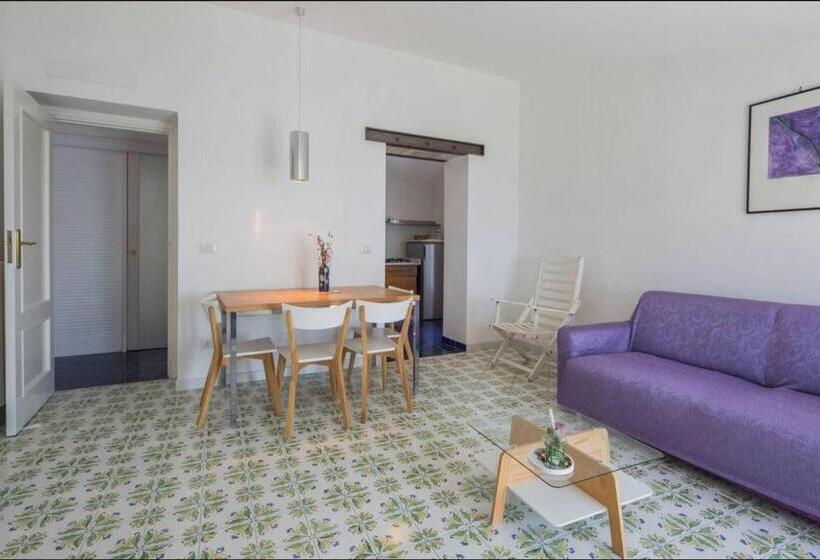 オーシャンビューデラックスルーム, Casa Flora B&b