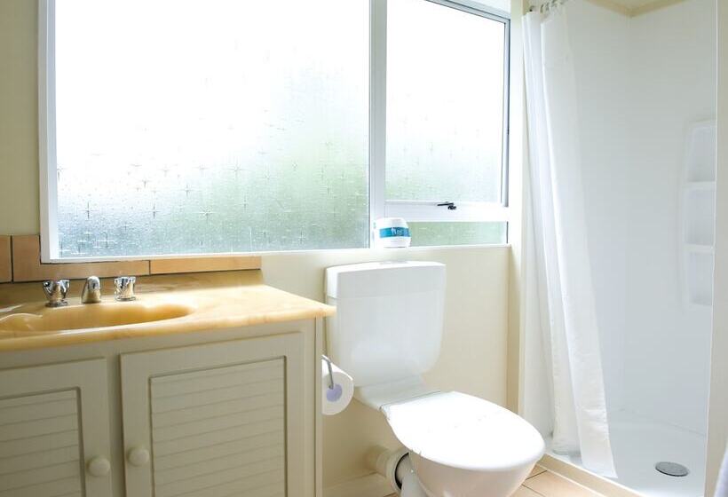 Студия Стандарт, Kapiti Gateway Motel