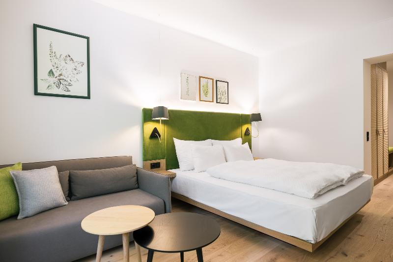 스탠다드 스튜디오, Bio Hotel Schani Wienblick