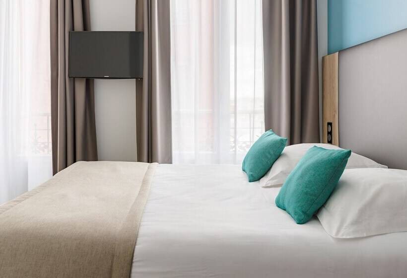 Номер Стандарт, Grand Hôtel Clichy Paris