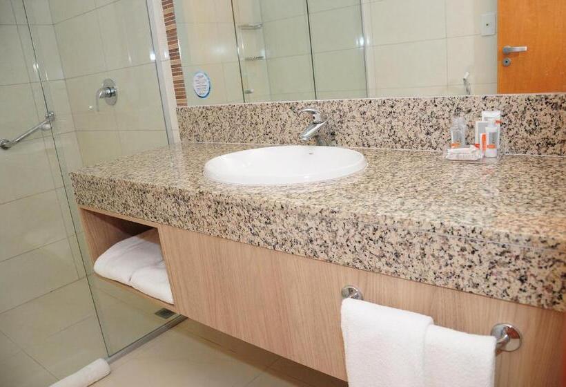 Номер Стандарт Трехместный, Intercity Manaus