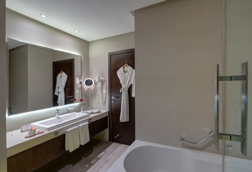 Family Suite, 72 Sharjah Waterfront