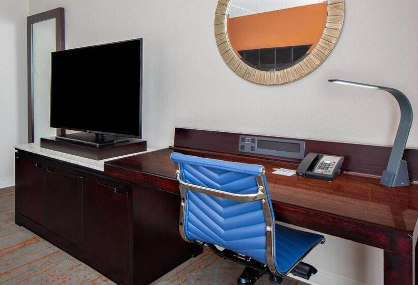 Quarto Estandar Cama King, Renaissance Indianapolis North