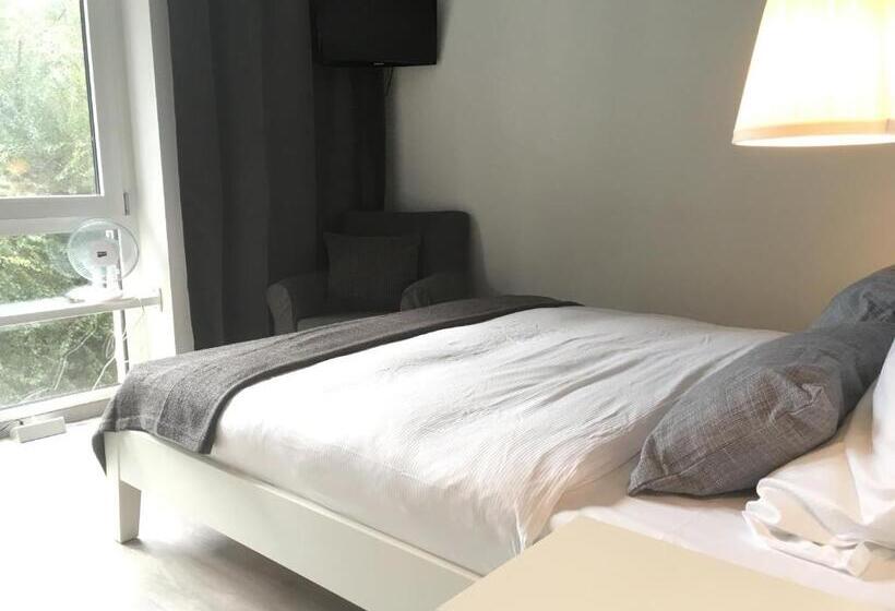 اتاق استاندارد, Midi Inn Parkhotel Mitte