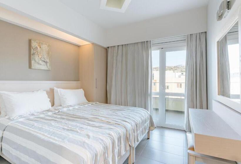 Трехместный Superior Вид на Море, Palm Beach Hotel Apartments
