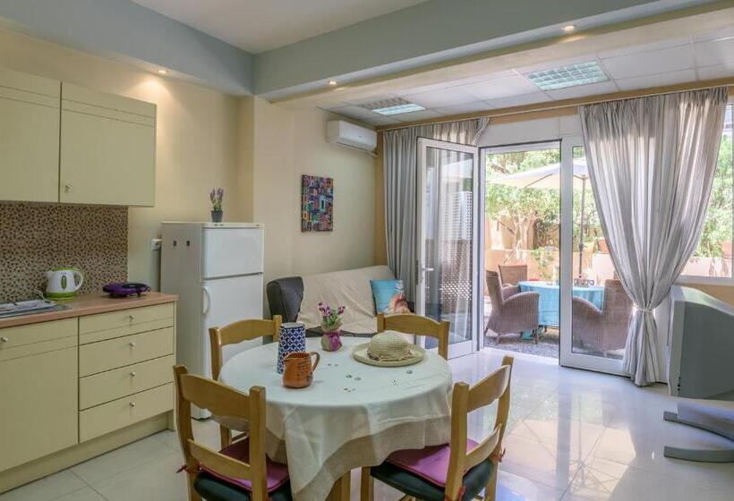 Апартаменты 2 спальни Вид на Сад, Aloe Apartments