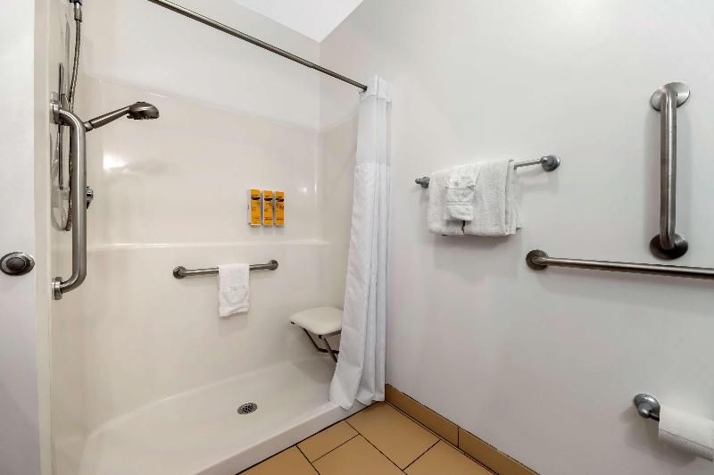 适合残疾人使用的标准间, Best Western Plus Covered Bridge Inn
