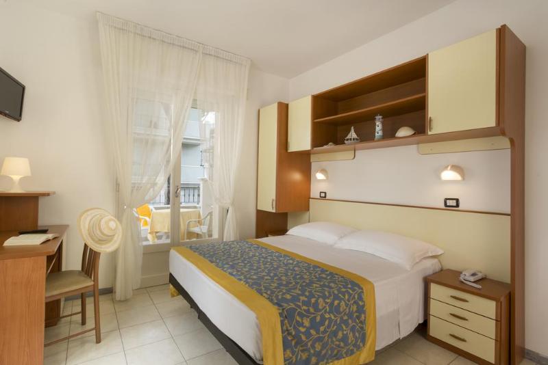 Классический Номер, Cannes in Pieno Centro