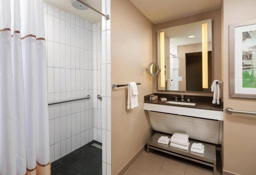 חדר אקזקיוטיב, Epicurean Hotel, Autograph Collection