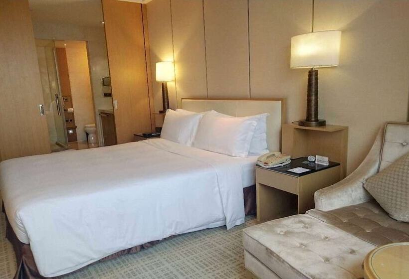 Номер Superior, Ramada Plaza Qiandeng Kunshan