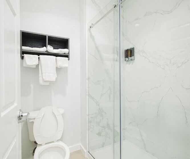 Номер Стандарт, Sapphire Inn And Suites