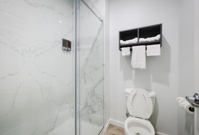 Стандартный Номер Кровать Кинг, Sapphire Inn And Suites