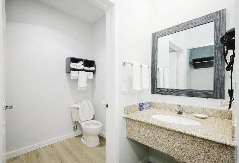 Номер Стандарт, Sapphire Inn And Suites