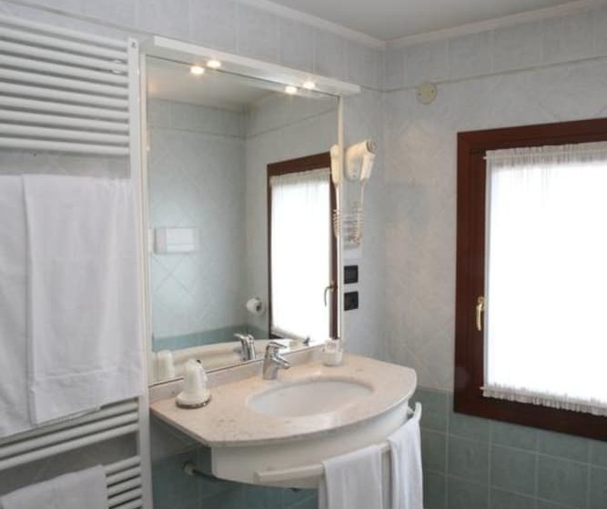 四人标准间, Albergo Alla Campana