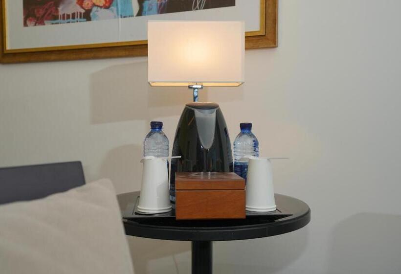 سوییت جونیور, Corp Amman