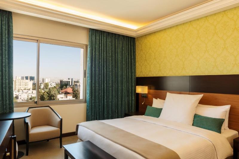 اتاق لوکس با تخت بزرگ, Corp Amman
