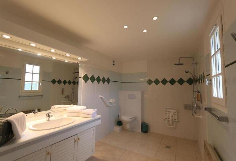 Номер Стандарт, Hôtel De La Ferme Lamy