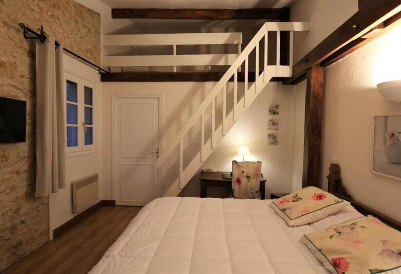Номер Стандарт, Hôtel De La Ferme Lamy