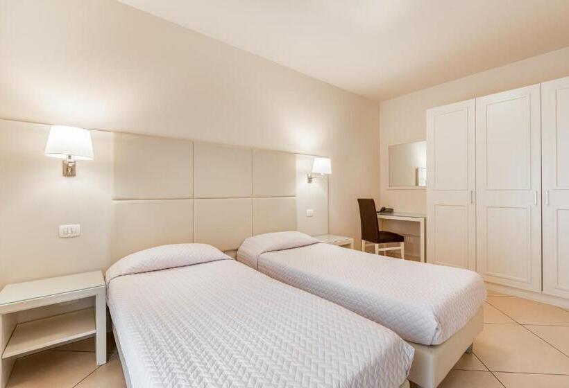 Апартаменты 2 Спальни, & Residence Exclusive