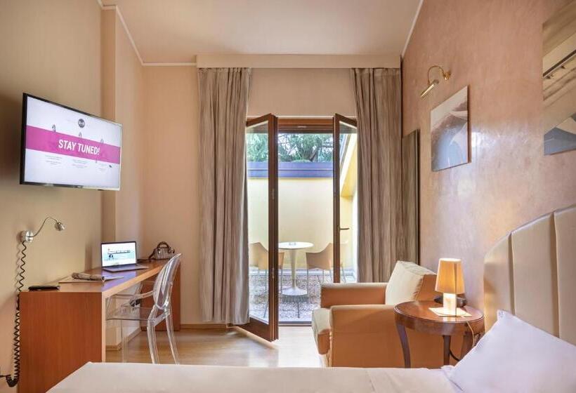 Полулюкс, B&b Hotel Malpensa Lago Maggiore