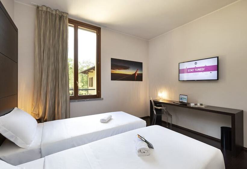 Номер Стандарт, B&b Hotel Malpensa Lago Maggiore