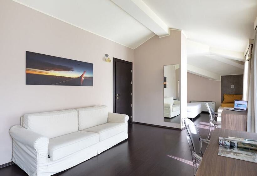 Люкс, B&b Hotel Malpensa Lago Maggiore