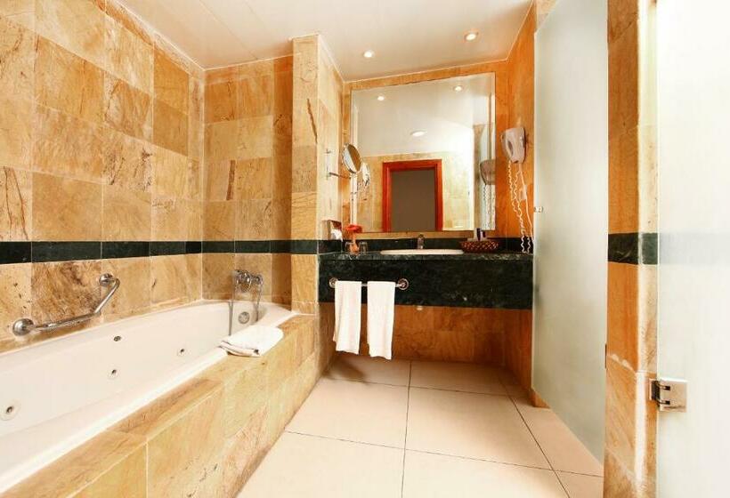 سوییت جونیور با چشم‌انداز دریا, Bahia Principe Grand Jamaica - All Inclusive
