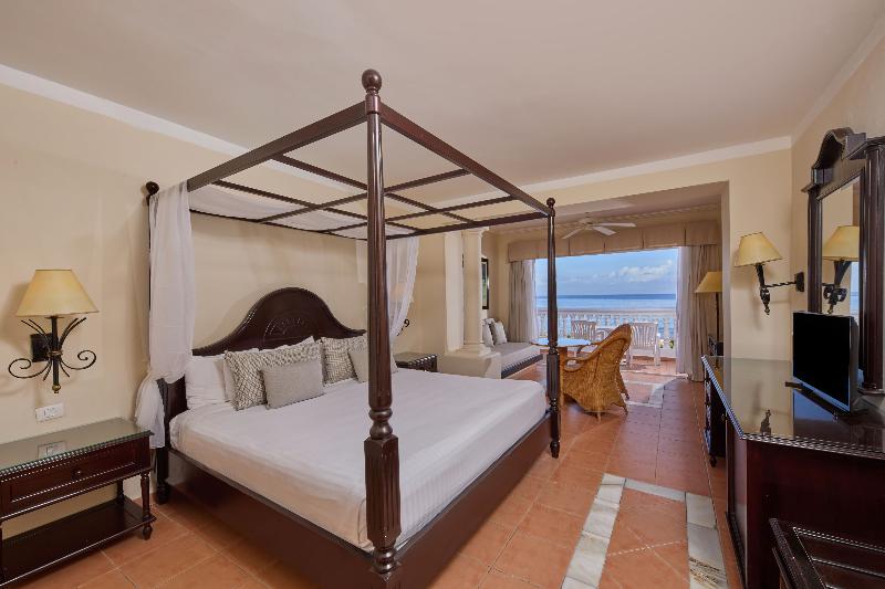سوییت جونیور با چشم‌انداز دریا, Bahia Principe Grand Jamaica - All Inclusive