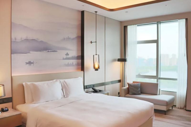 Номер Deluxe Вид на Озеро, Pullman Suzhou Taicang