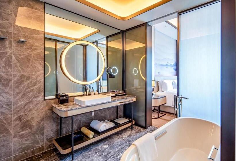 스탠다드 룸 킹사이즈 침대, Pullman Suzhou Taicang