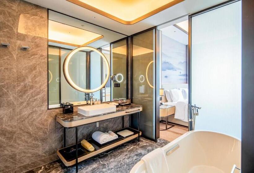 غرفة سوبيريور إطلالة على البحيرة, Pullman Suzhou Taicang