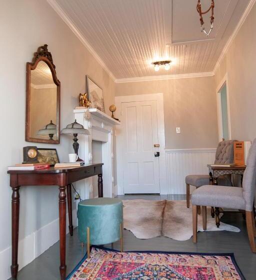 Люкс Повышенной Комфортности, Dabbs Hotel Bed And Breakfast