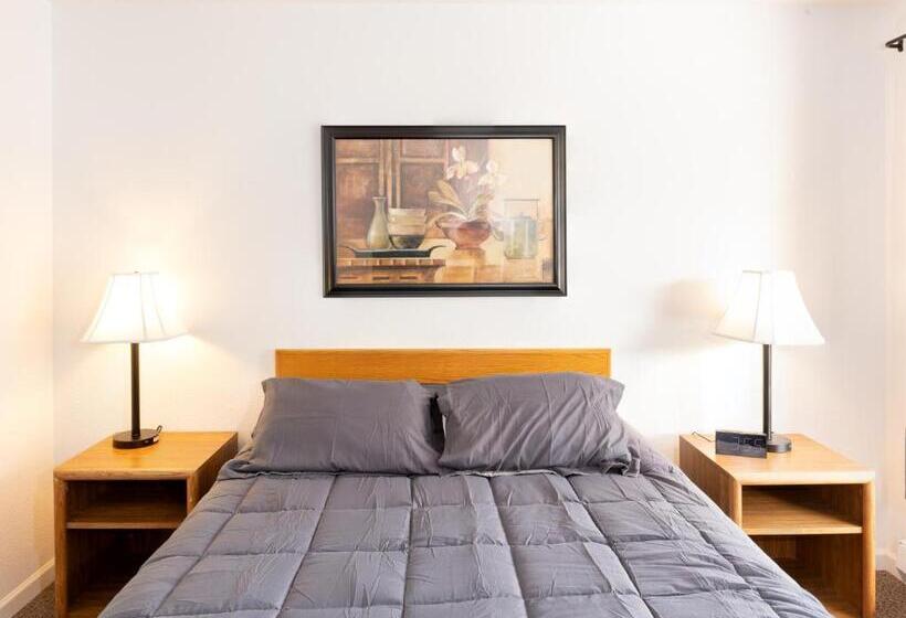 Стандартный Номер Кровать Кинг, Siesta Motel Colfax Wa